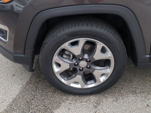 Used 2020 Jeep Compass Limited image 12