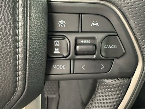 New 2025 Toyota Tacoma TRD Off-Road image 18