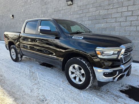 Used 2023 RAM 1500 Laramie AWD/4WD image 7