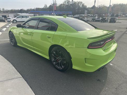 Used 2023 Dodge Charger R/T w/ Performance Handling Group image 6