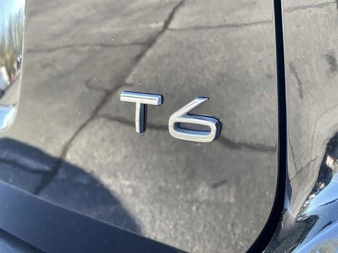 Used 2016 Volvo XC60 T6 w/ Proximity Package image 9