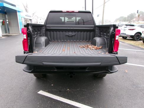 New 2026 Chevrolet Silverado 1500 ZR2 image 5