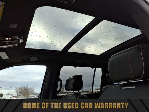 Used 2025 Jeep Grand Wagoneer Series III w/ HD Trailer Tow Package image 30