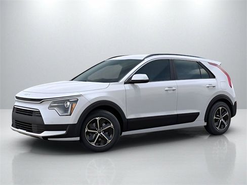 New 2025 Kia Niro LX image 3