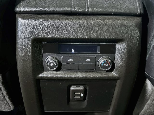 Used 2023 Chevrolet Traverse LT AWD/4WD image 25