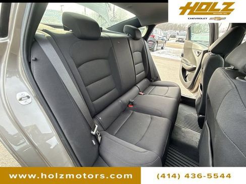 Used 2022 Chevrolet Malibu RS image 28