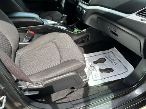 Used 2015 Dodge Journey FWD image 12