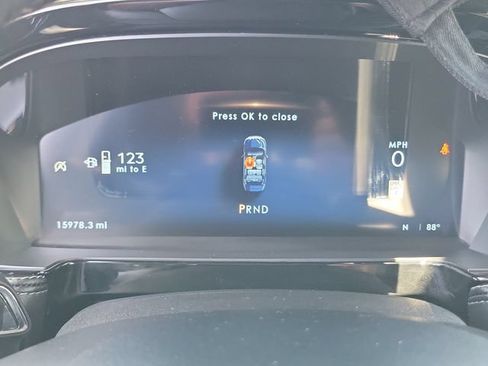 Used 2025 Lincoln Corsair FWD image 29