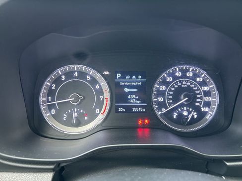 Used 2021 Hyundai Venue SEL w/ Cargo Package image 12