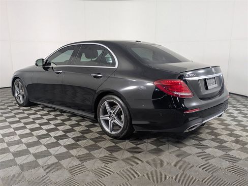 Used 2018 Mercedes-Benz E 300 image 3