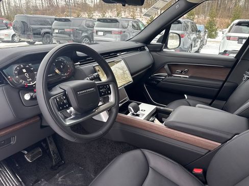 New 2026 Land Rover Range Rover SE image 12