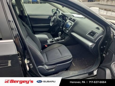 Used 2019 Subaru Outback 2.5i Premium w/ Popular Package #2 AWD/4WD image 12