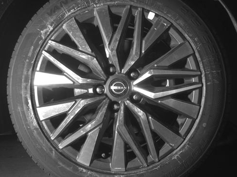 Used 2025 Nissan Altima 2.5 SV image 13