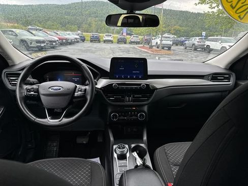 Used 2023 Ford Escape Active AWD/4WD image 12