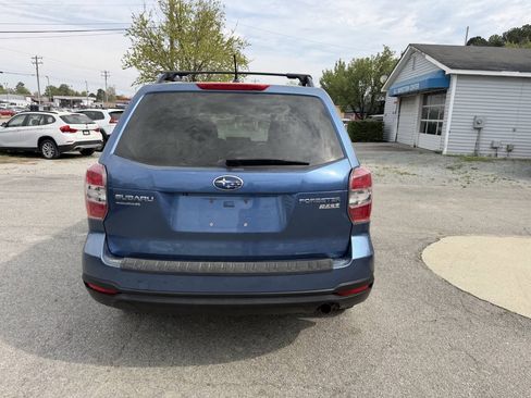 Used 2015 Subaru Forester 2.5i Premium w/ All-Weather Package AWD/4WD image 6