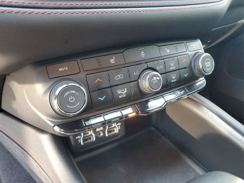 Certified 2025 Dodge Durango GT w/ Blacktop Package image 19