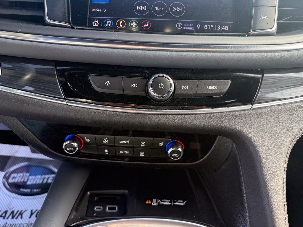 Used 2024 Buick Enclave Essence AWD/4WD image 37