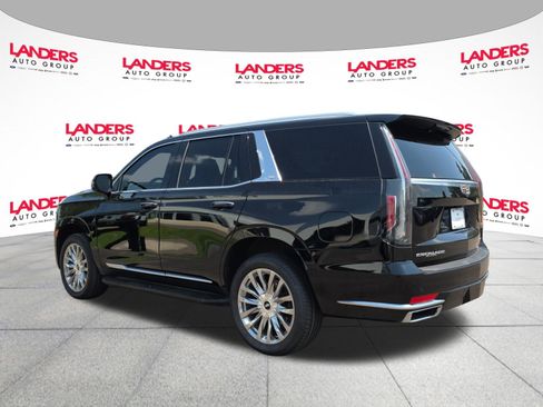 Used 2021 Cadillac Escalade Premium Luxury AWD/4WD image 5