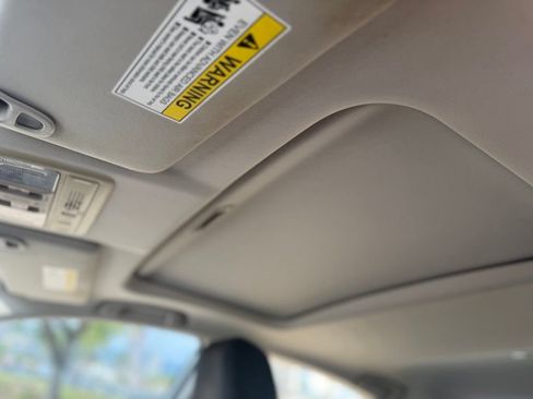 Used 2018 Honda Civic EX-L image 16