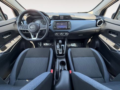 Used 2025 Nissan Versa SV FWD image 11