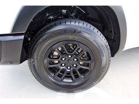 Used 2025 RAM 1500 Rebel w/ Rebel Level 1 Equipment Group AWD/4WD image 28
