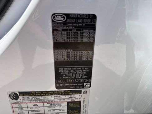 Used 2025 Land Rover Defender 110 S AWD/4WD image 33