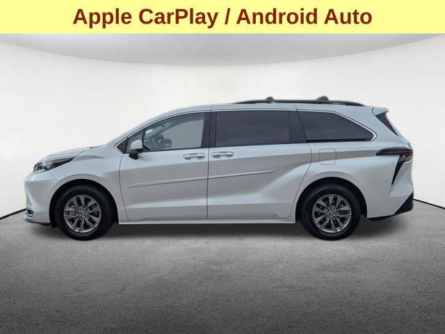Used 2024 Toyota Sienna XLE w/ XLE Plus Package AWD/4WD image 9