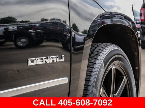 Used 2017 GMC Yukon Denali w/ Open Road Package AWD/4WD image 10
