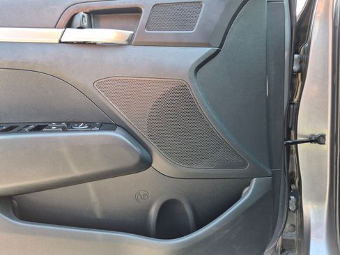 Used 2020 Hyundai Elantra SE w/ Winter Weather Package FWD image 15