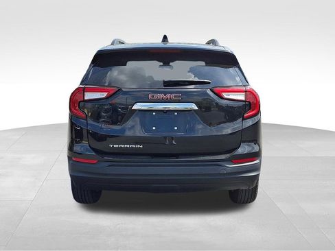 Used 2022 GMC Terrain SLE w/ Driver Convenience Package FWD image 5