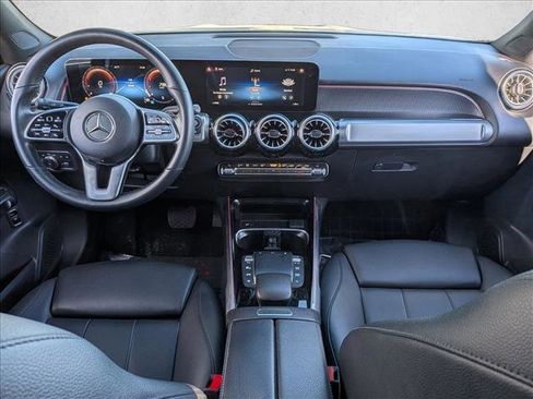 Used 2022 Mercedes-Benz GLB 250 image 19