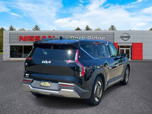 Used 2024 Kia EV9 Wind AWD/4WD image 4
