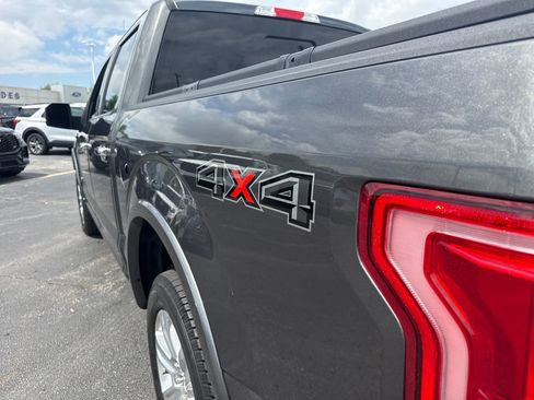 Used 2015 Ford F150 Platinum w/ Equipment Group 701A Luxury AWD/4WD image 13