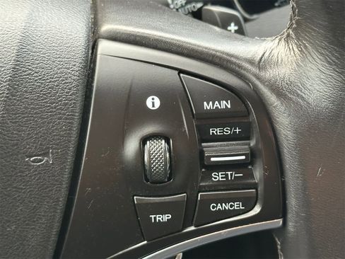 Used 2017 Acura MDX w/ Technology & Entertainment image 26