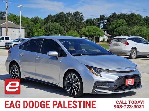 Used 2022 Toyota Corolla SE FWD image 1