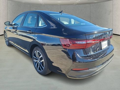 New 2026 Volkswagen Jetta SE FWD image 3