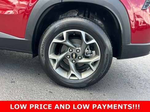 Used 2024 Chevrolet Trax LT FWD image 10