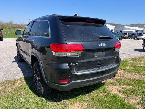Used 2018 Jeep Grand Cherokee Limited image 3