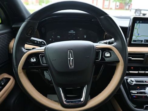 Used 2022 Lincoln Corsair Reserve AWD/4WD image 45