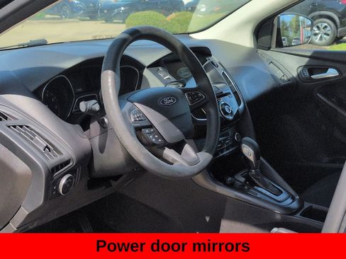 Used 2018 Ford Focus SEL FWD image 14