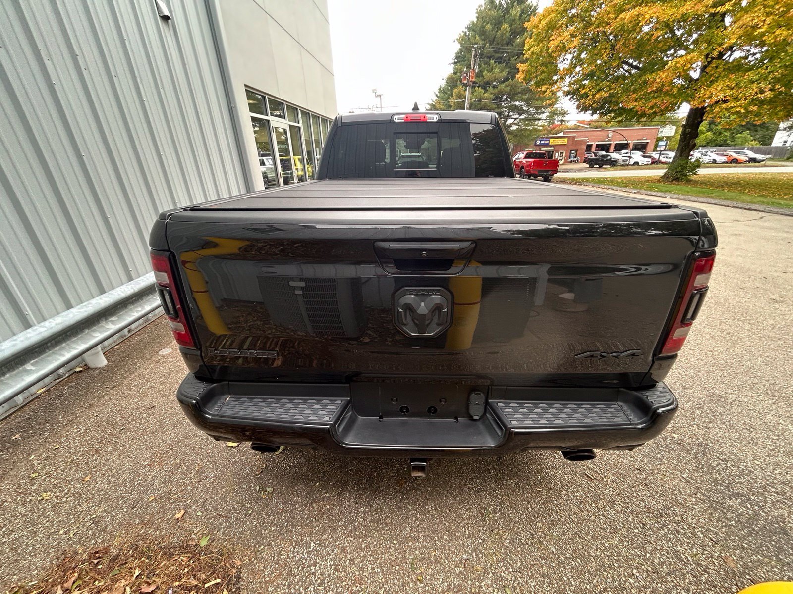 Used 2024 RAM 1500 Laramie AWD/4WD image 6