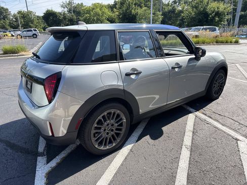 Certified 2025 MINI Cooper S FWD image 6