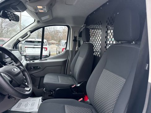 Used 2024 Ford Transit 250 Low Roof w/ Exterior Upgrade Package image 28