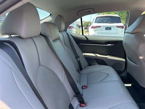 Used 2023 Toyota Camry XLE FWD image 24