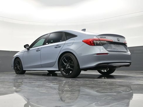 Used 2023 Honda Civic Sport image 23