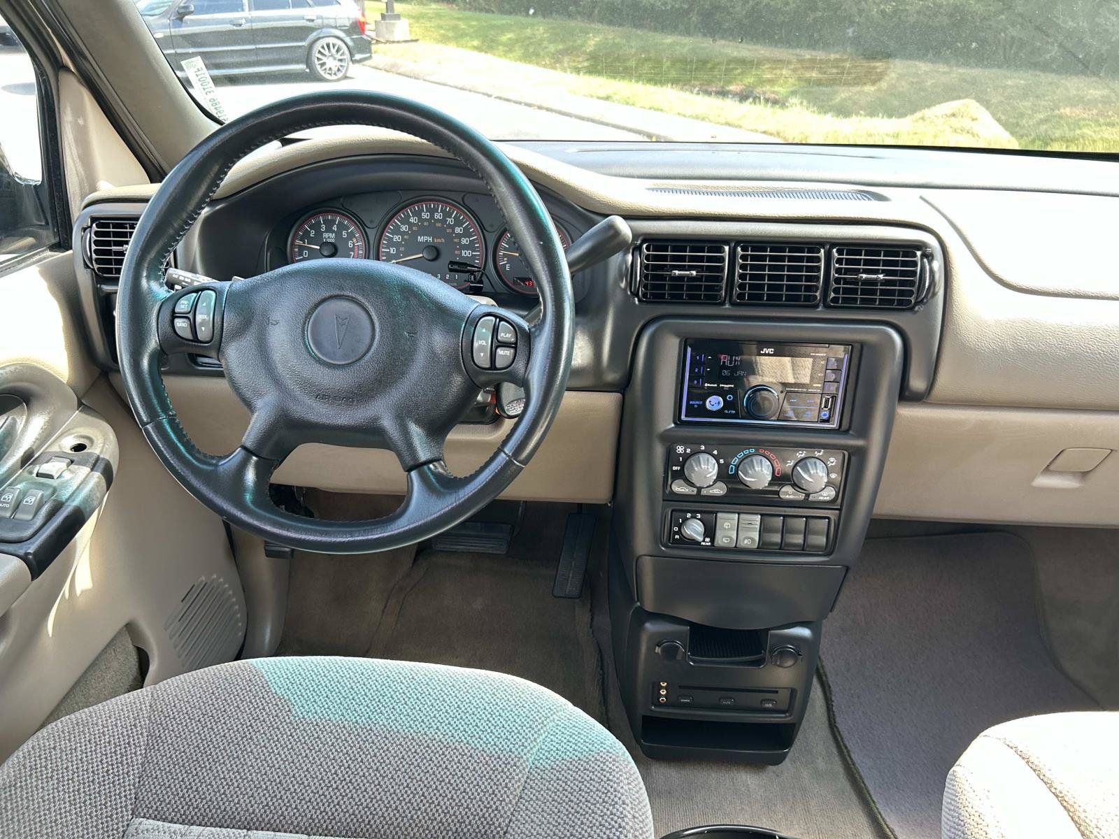 Used 2003 Pontiac Montana Extended FWD image 17