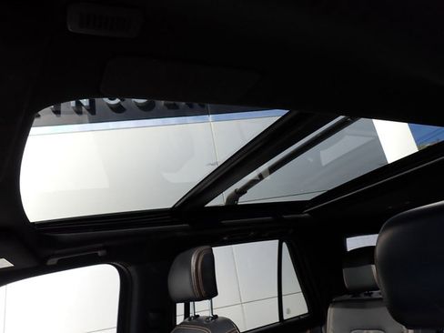 Used 2024 Ford Expedition Max Platinum image 20