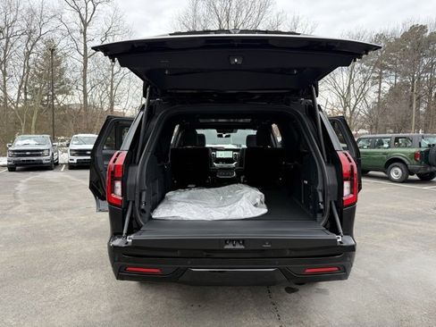 New 2025 Ford Expedition Max Platinum w/ Stealth Performance Package image 27