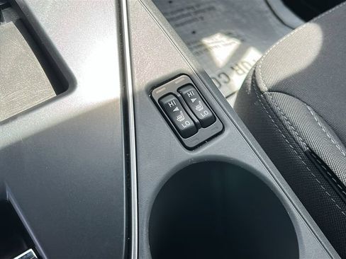 Certified 2025 Subaru Crosstrek 2.5i Premium AWD/4WD image 19