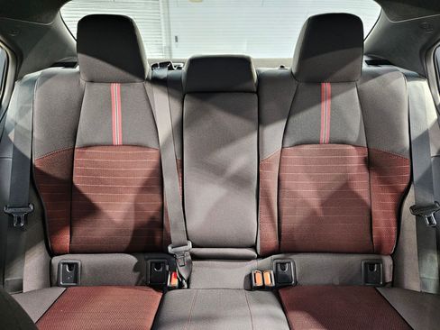 Used 2025 Toyota Corolla SE image 13